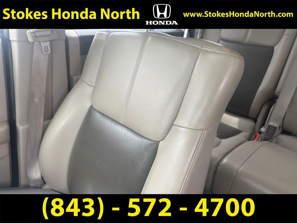 Used 2009 White Jeep Limited image 5