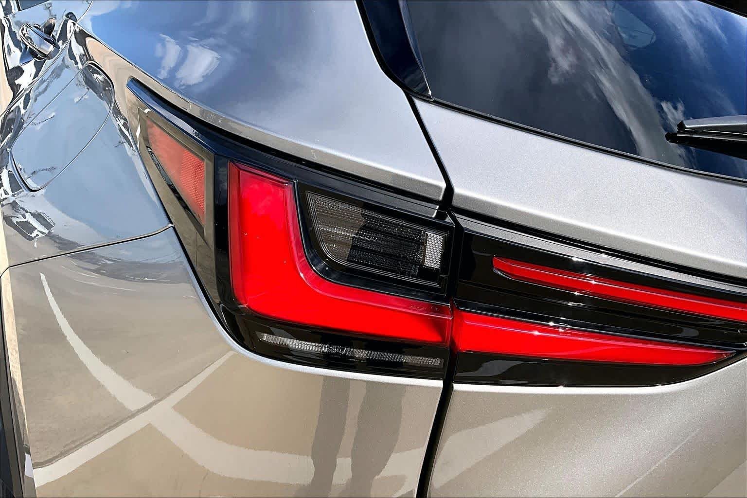 New 2026 Atomic Silver Lexus PREMIUM image 14