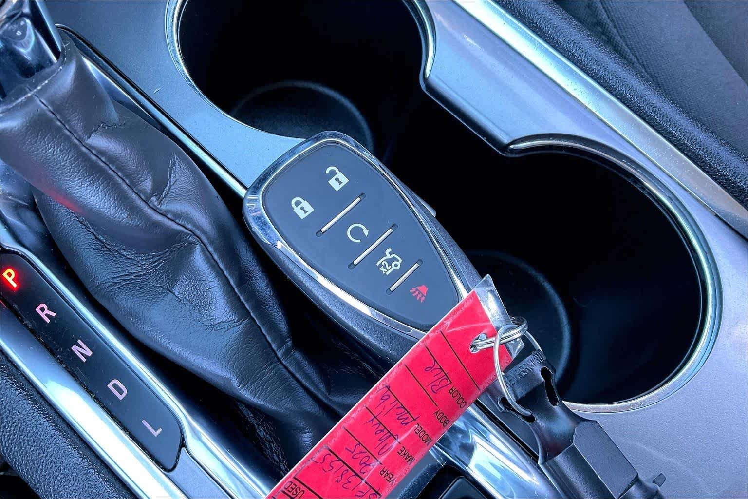Used 2025 Night Chevrolet LT image 13