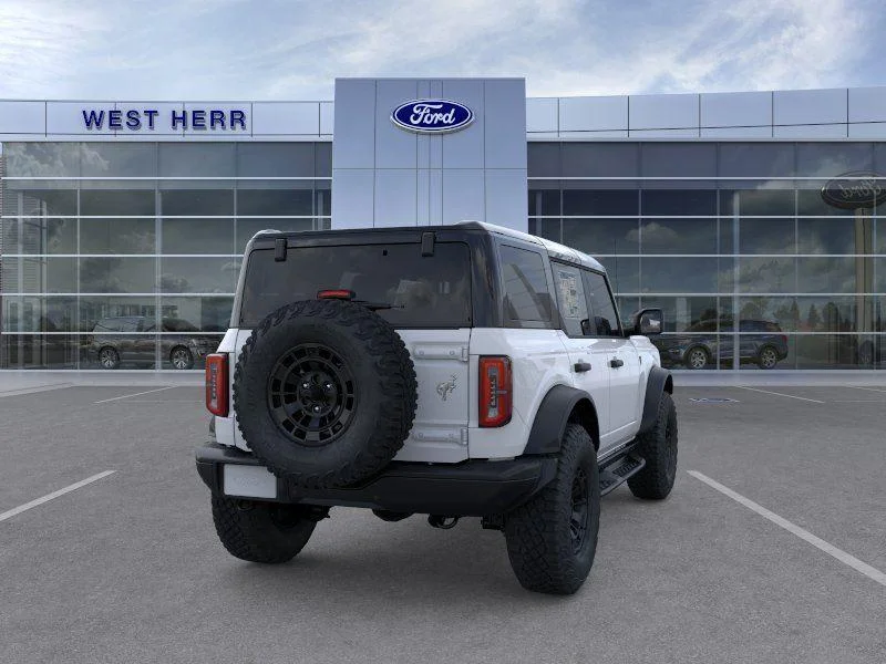 New 2026 Oxford White Ford Badlands® image 8