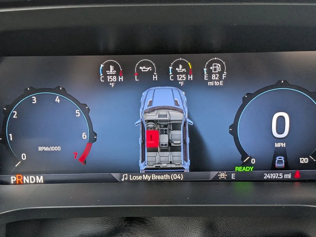 Used 2025 Red Ford Lariat image 25