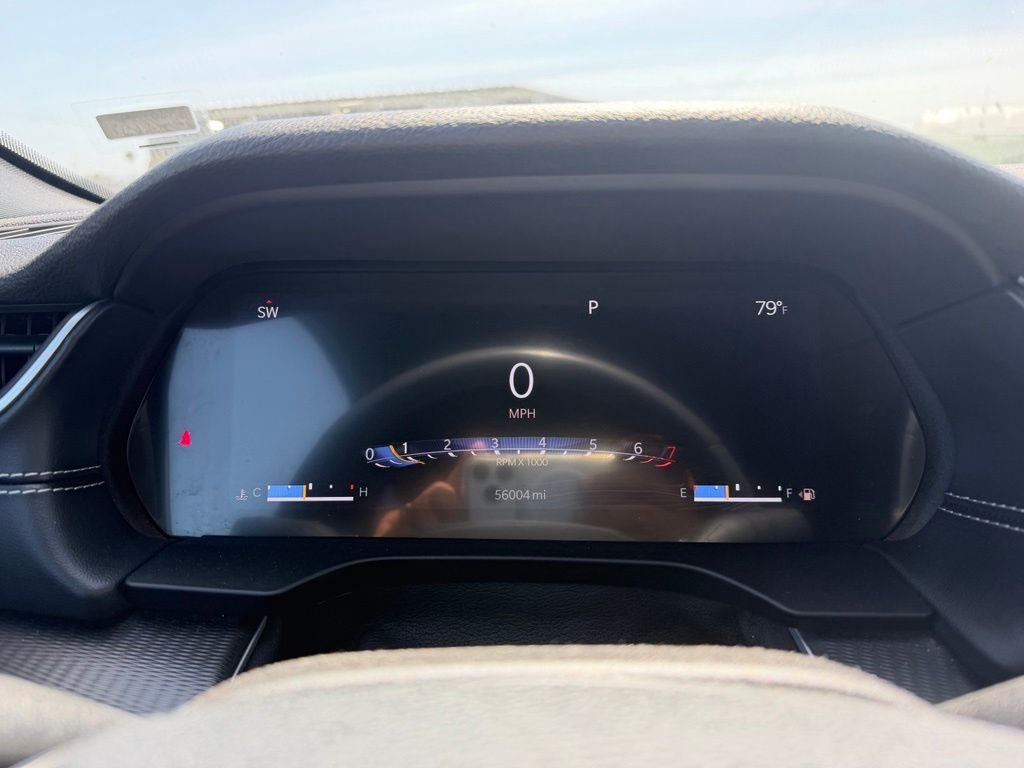 Used 2023 Velvet Jeep Altitude image 10