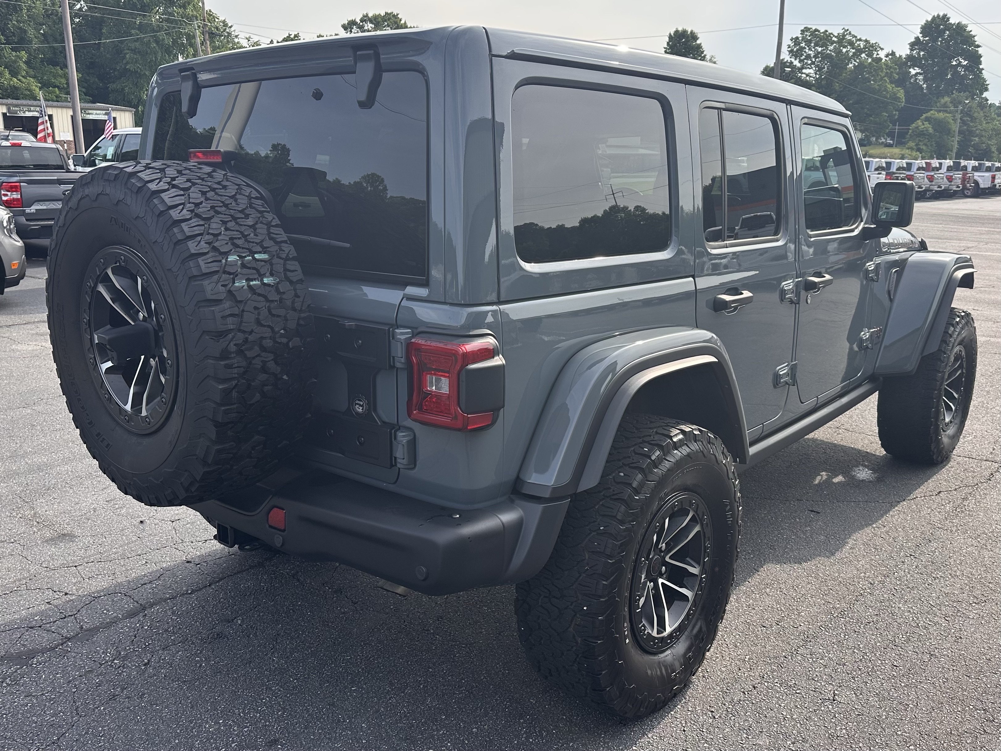 Certified Used 2024 Anvil Clearcoat Jeep Rubicon X image 6