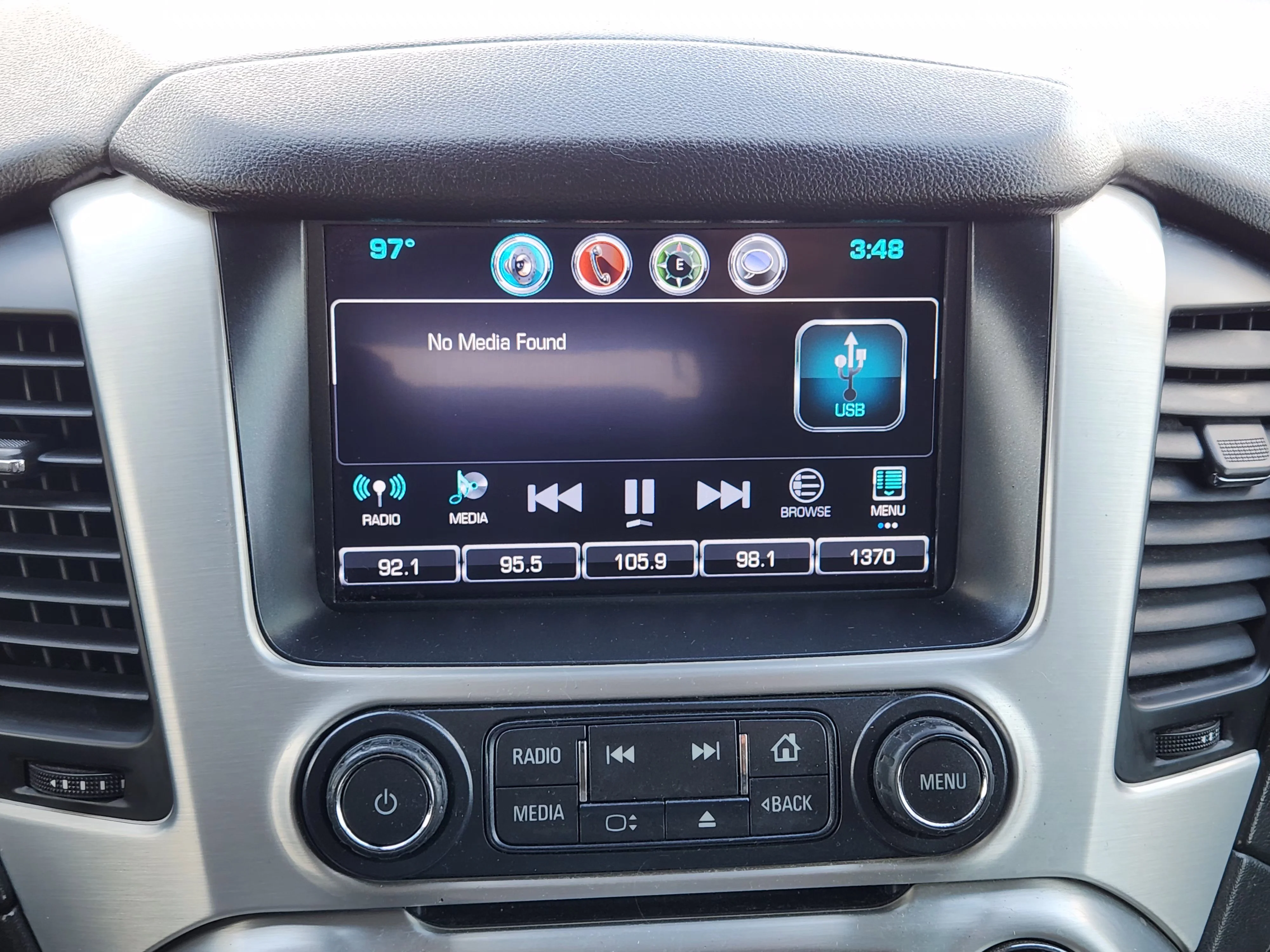 Used 2018 Onyx Black GMC SLT image 17