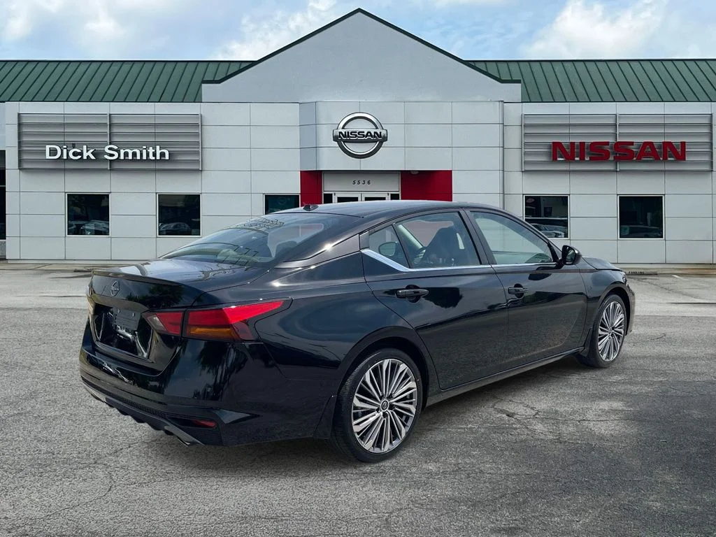 New 2026 Black Nissan 2.5 SV image 6