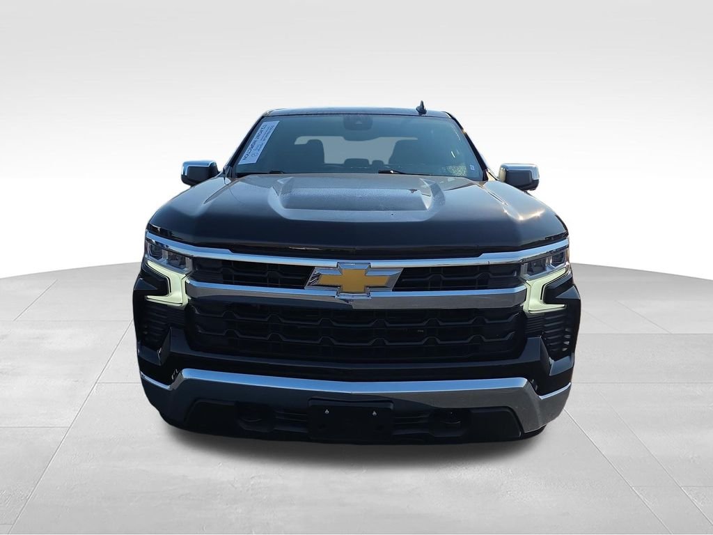 Used 2024 Black Chevrolet LT image 9