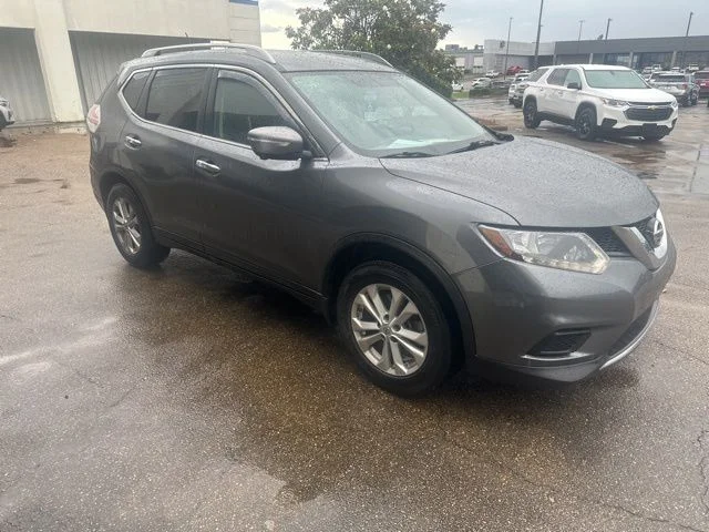 2014 Nissan Rogue SV FWD's photo