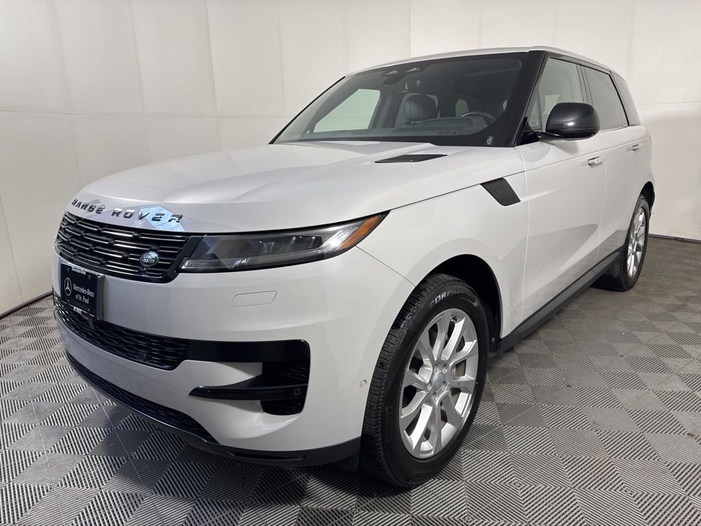Used 2025 Borasco Grey Metallic Land Rover SE image 12