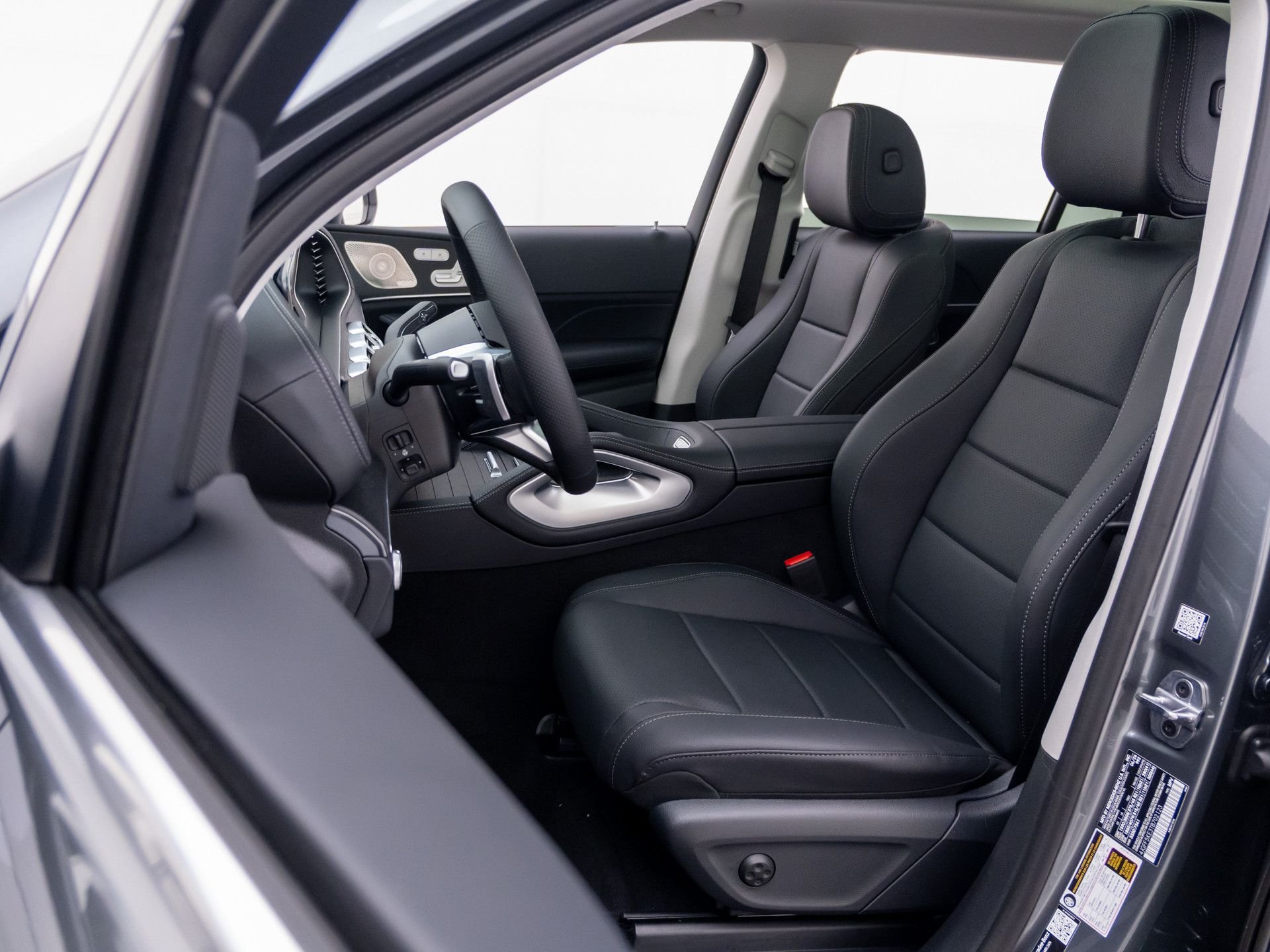 New 2026 Selenite Grey Metallic Mercedes-Benz GLS 450 image 17