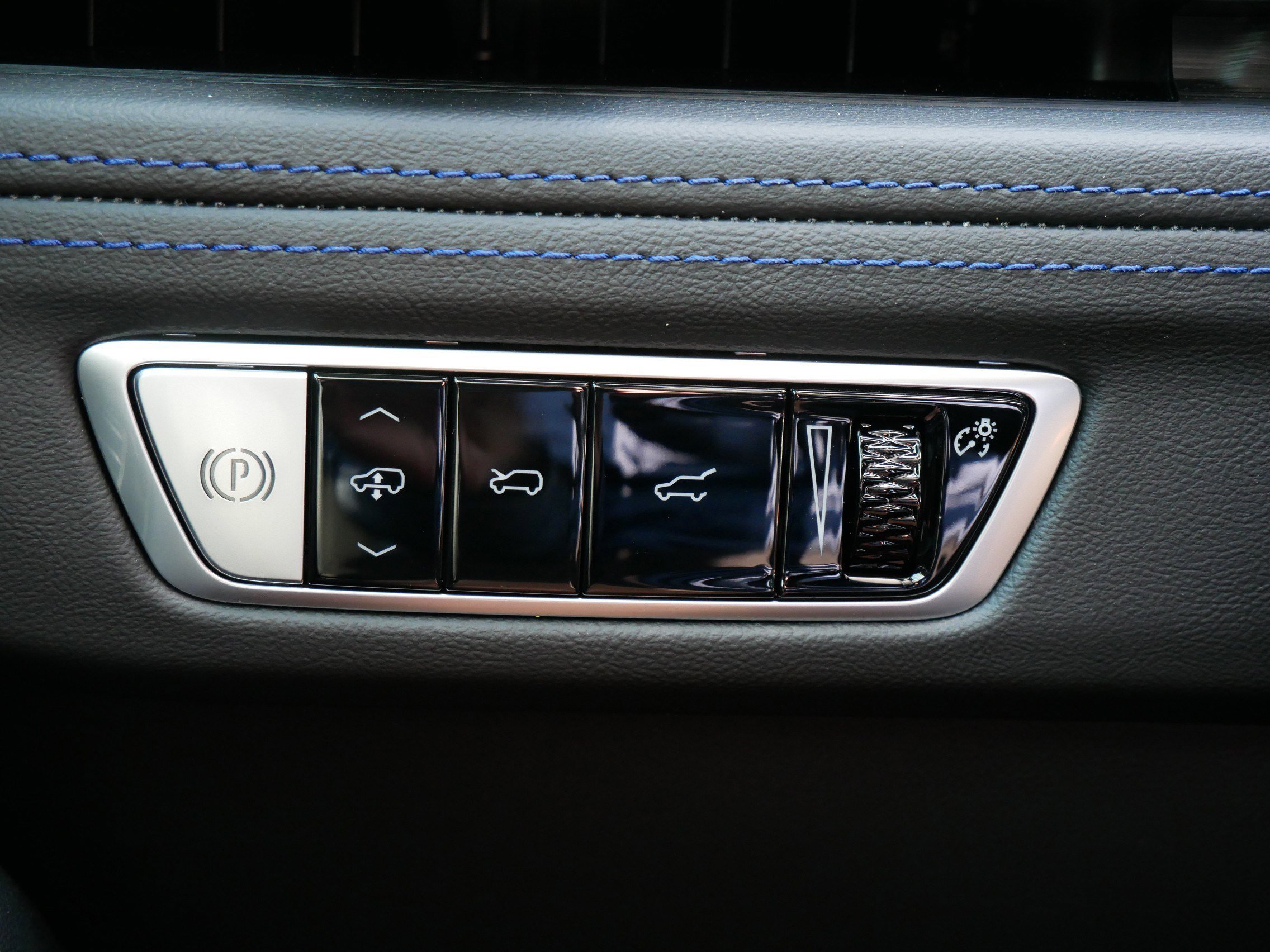 2026 Cadillac Escalade IQ Sport - Photo 22