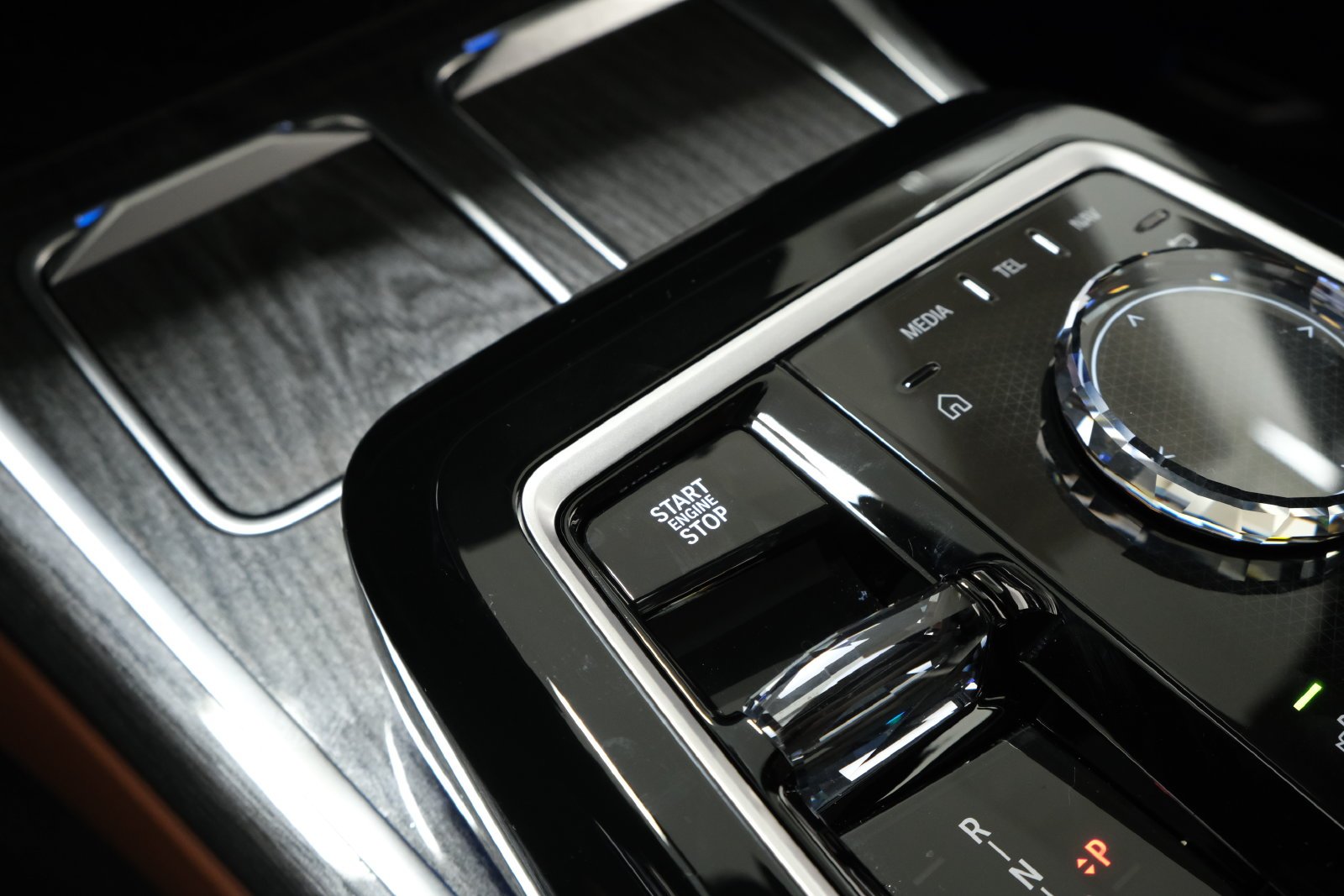 2025 BMW 7 Series 760i - Photo 21