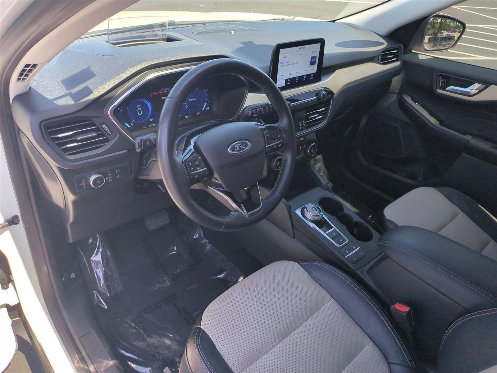 Used 2021 Star White Metallic Tri-Coat Ford Titanium image 20