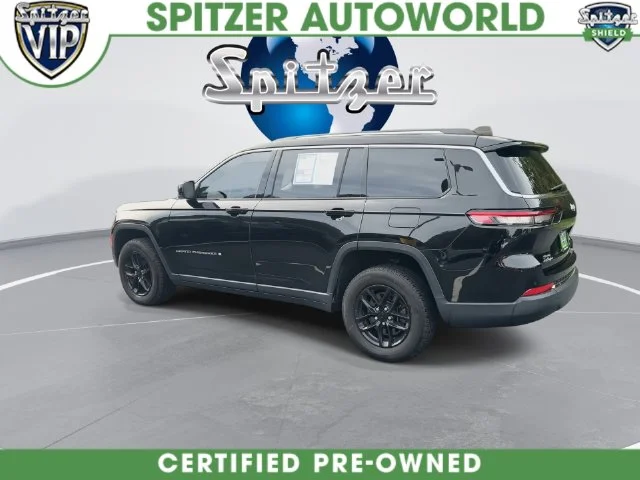 Used 2023 Black Jeep Laredo image 11