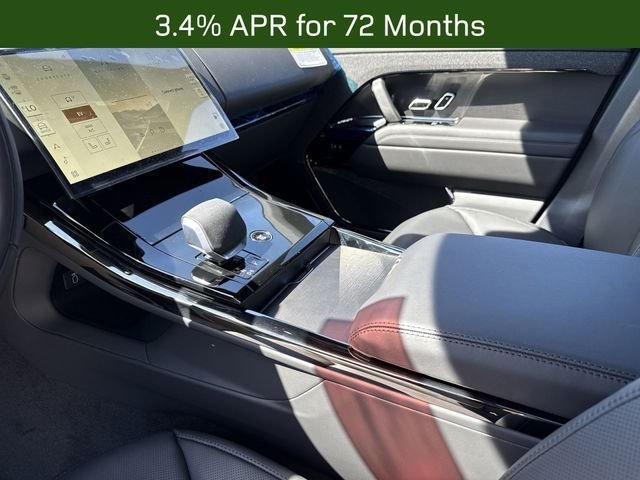 New 2026 Santorini Black LAND ROVER Dynamic SE image 17