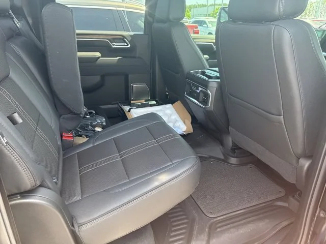 2025 Chevrolet Silverado 2500HD High Country - Photo 27