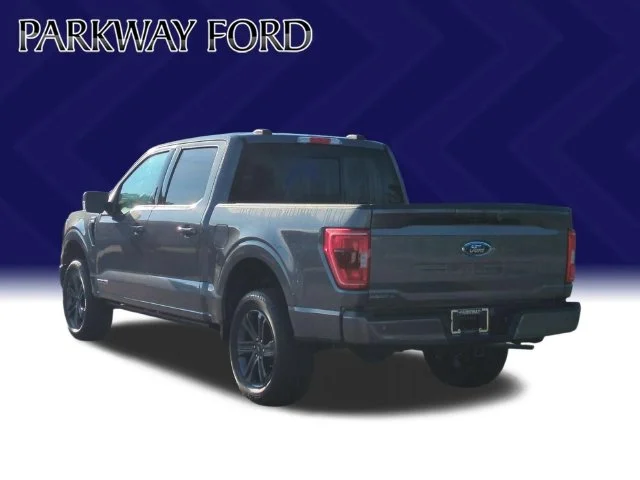 Used 2023 Gray Ford XLT image 3