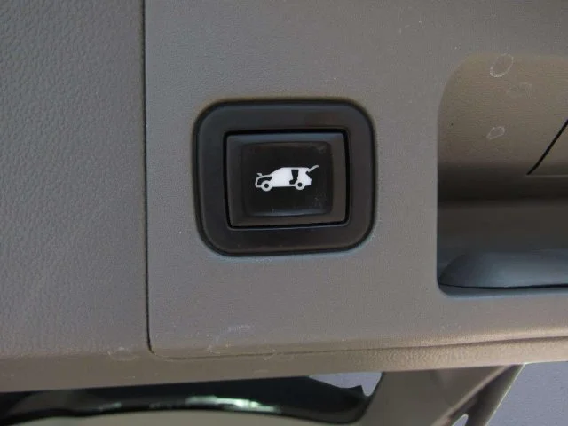 Used 2021 Garnet Cadillac Premium Luxury image 14