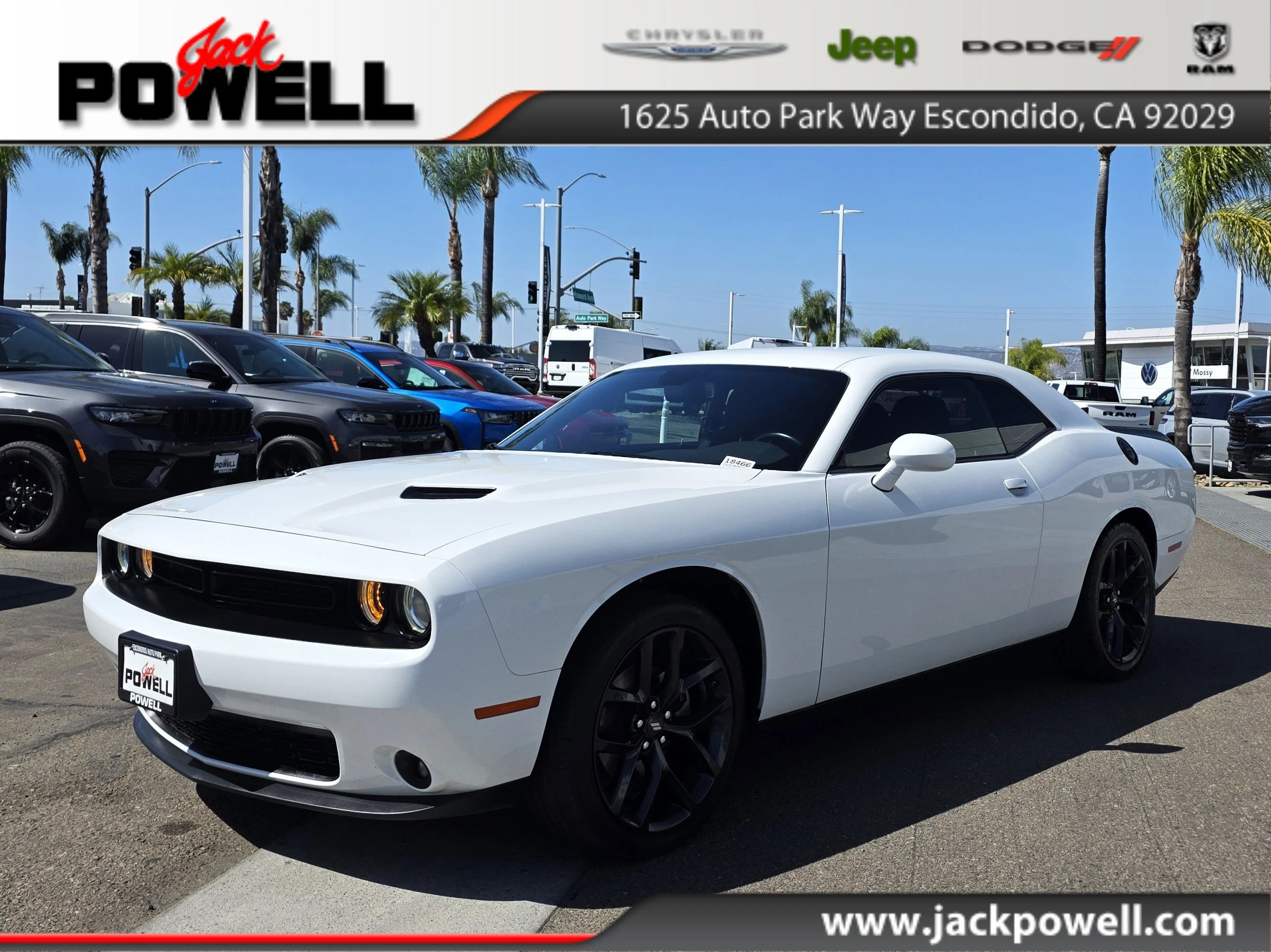 2022 Dodge Challenger SXT Auto's photo