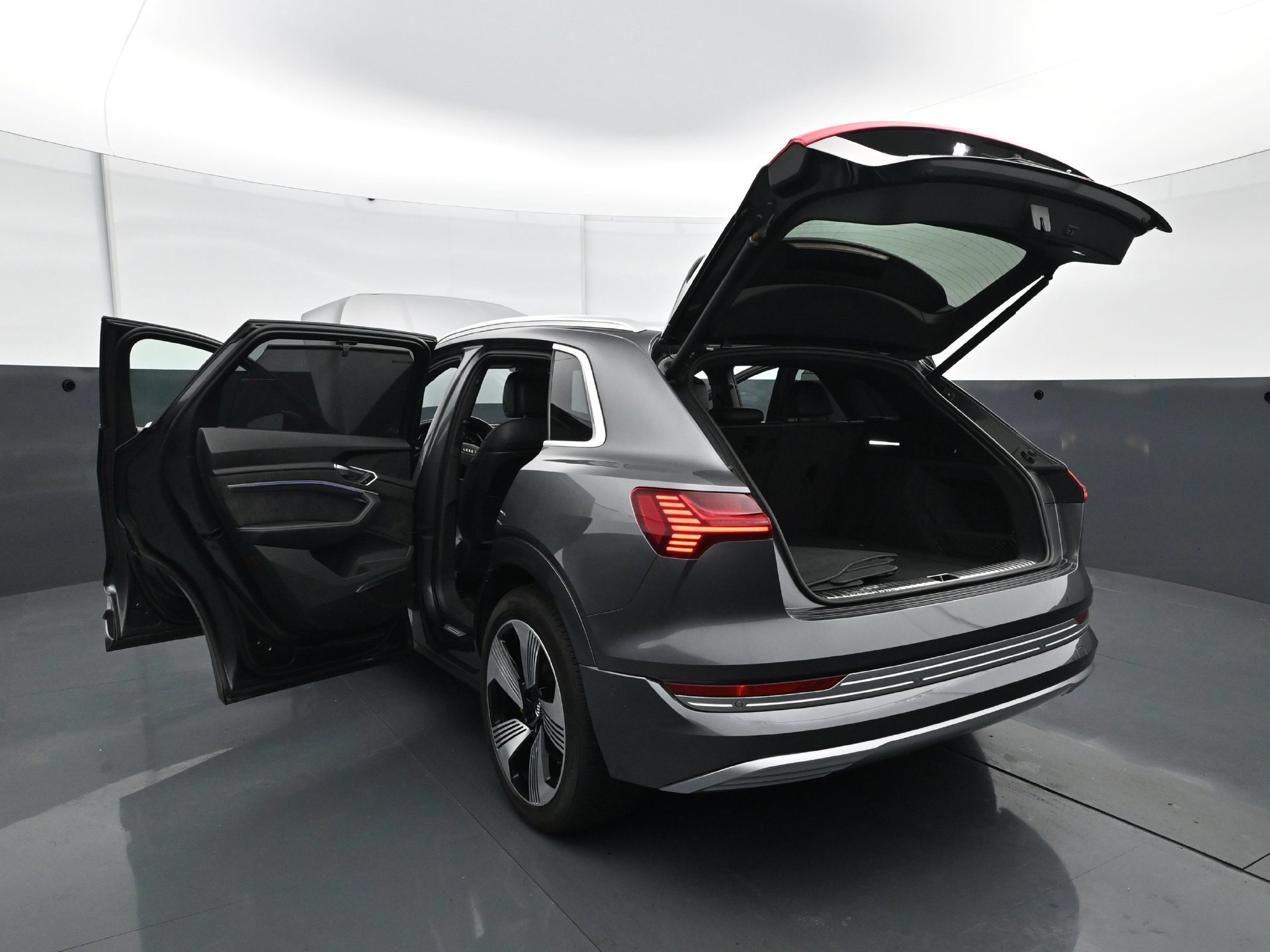 Used 2019 Daytona Gray Pearl Audi Prestige image 36