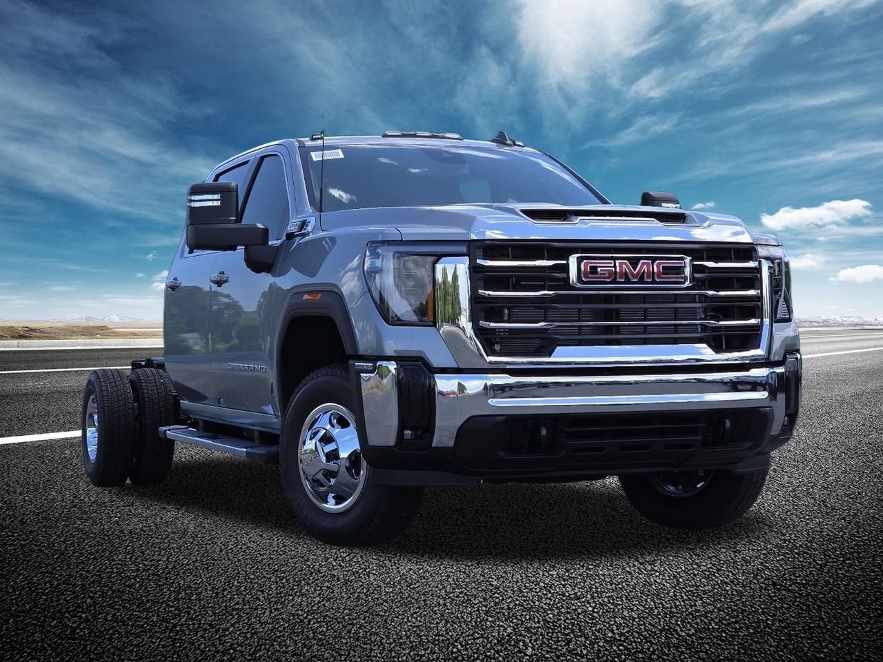 2026 GMC Sierra 3500 Chassis Cab SLE - Photo 2