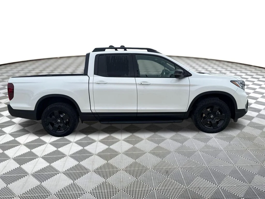New 2026 Platinum White Pearl Honda Black Edition Two-Tone image 6