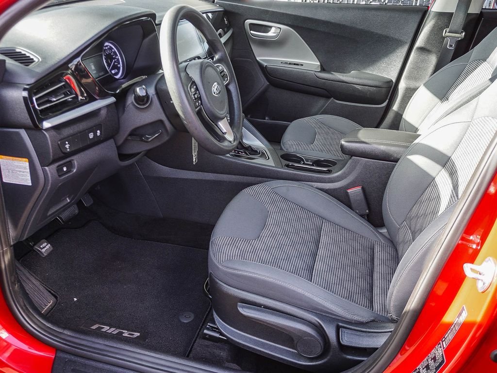 Used 2021 Red Kia LX image 18