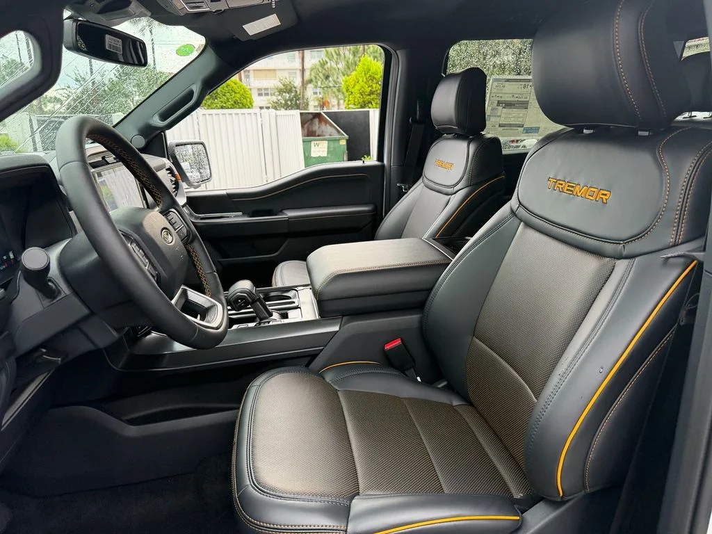 New 2026 Oxford White Ford Tremor® image 11
