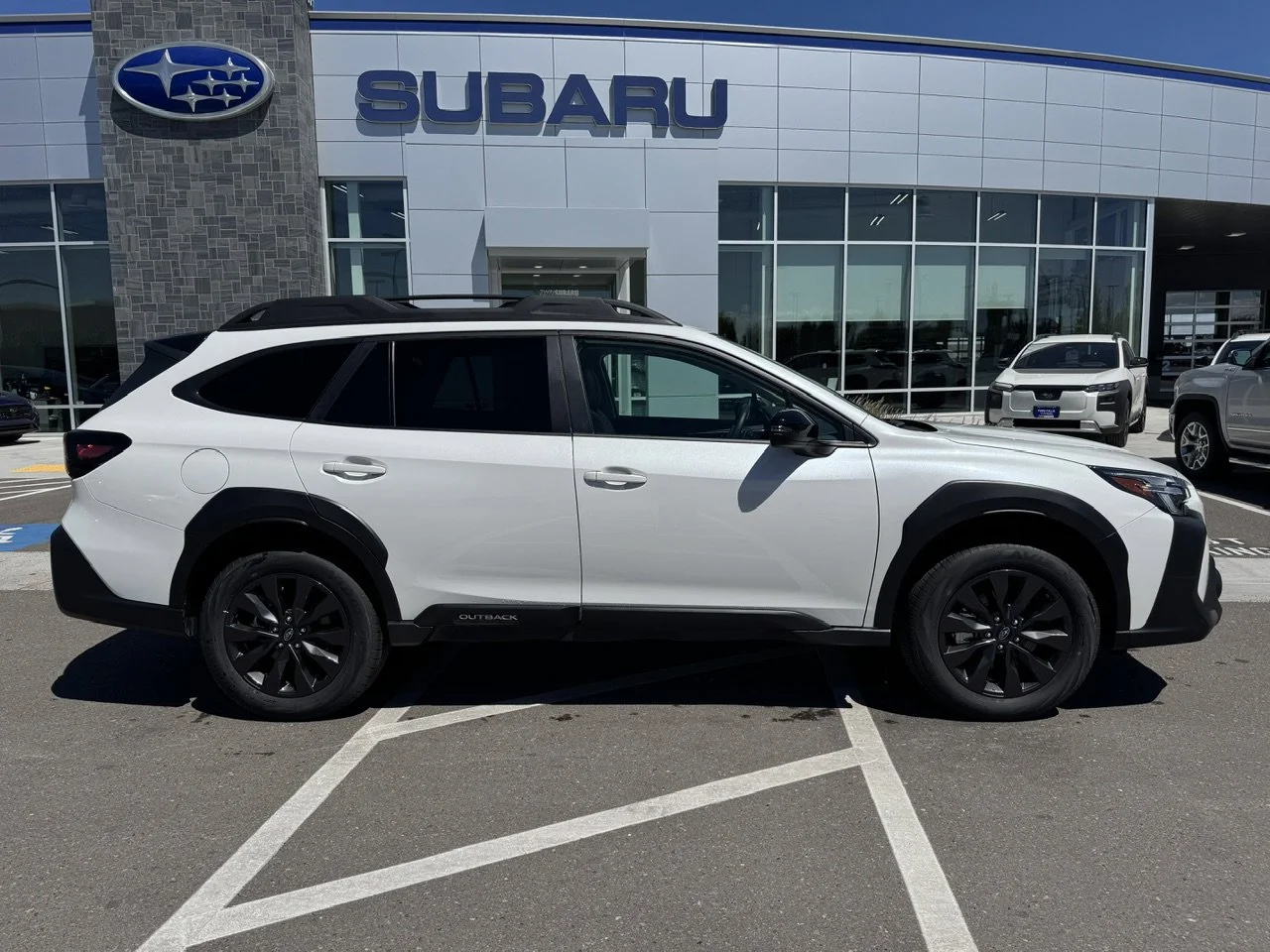 Certified Used 2025 Crystal White Pearl Subaru Onyx Edition image 8