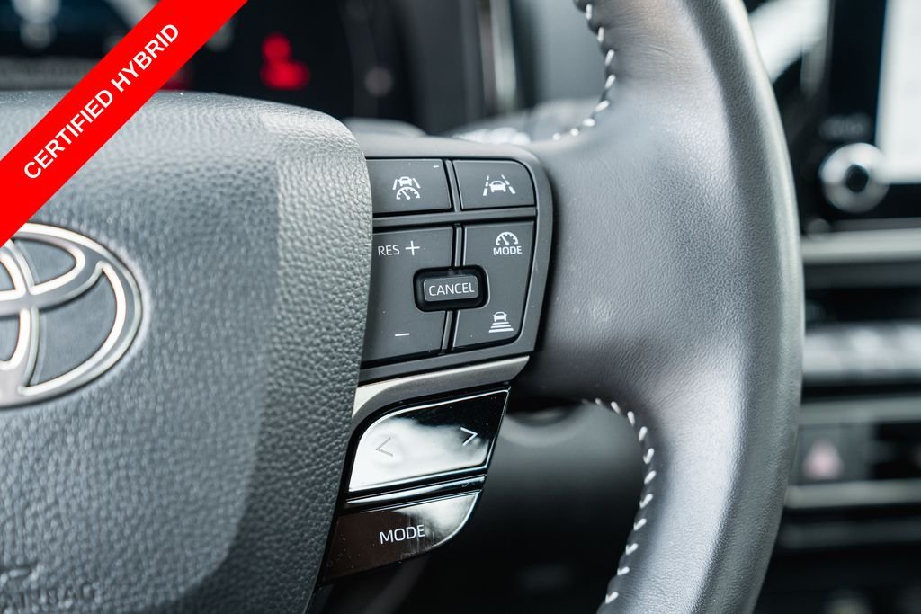 Used 2025 Ocean Toyota SE image 16