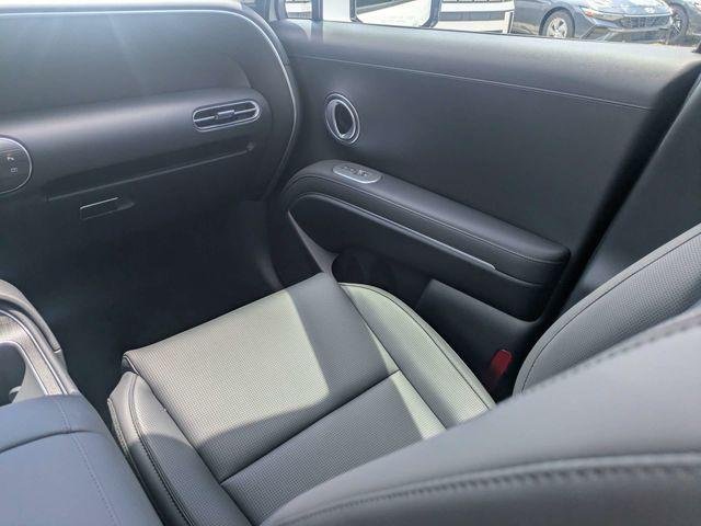 New 2026 White Hyundai SEL Premium FWD image 18