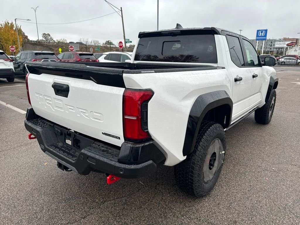 2025 Toyota Tacoma TRD Pro - Photo 8