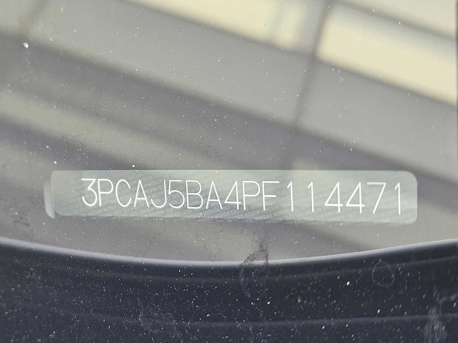 Certified Used 2023 Radiant White INFINITI LUXE image 30