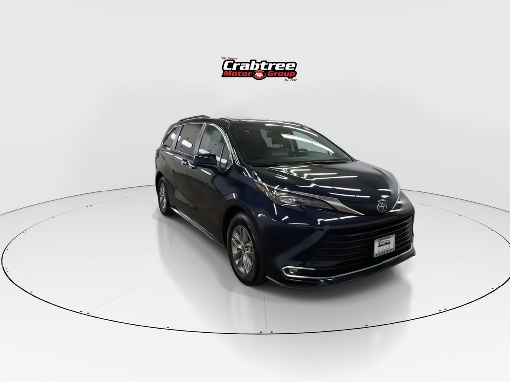 Used 2024 Toyota Sienna Van