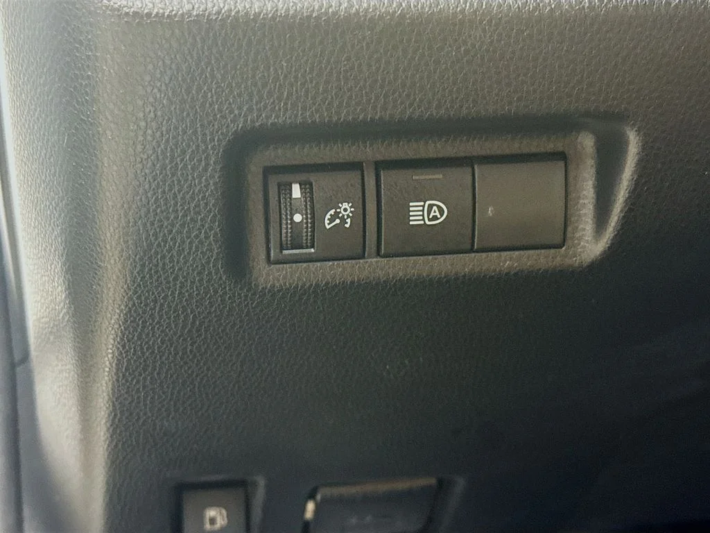 Certified Used 2022 White Toyota Hybrid XLE image 11