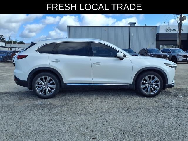 Used 2021 White Mazda Signature image 5