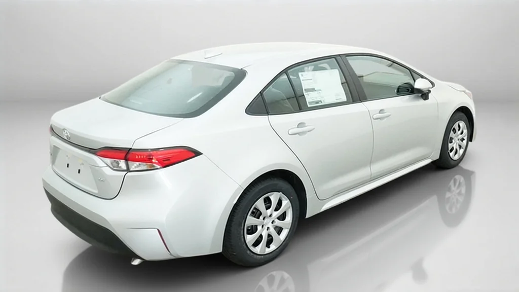 New 2027 Classic Silver Metallic Toyota LE image 9