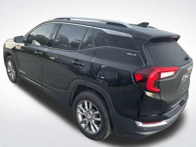 Used 2022 Black GMC SLT image 8