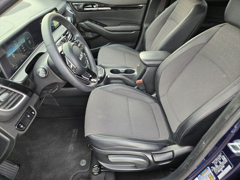 Used 2024 Ocean Blue KIA S IVT FWD image 10