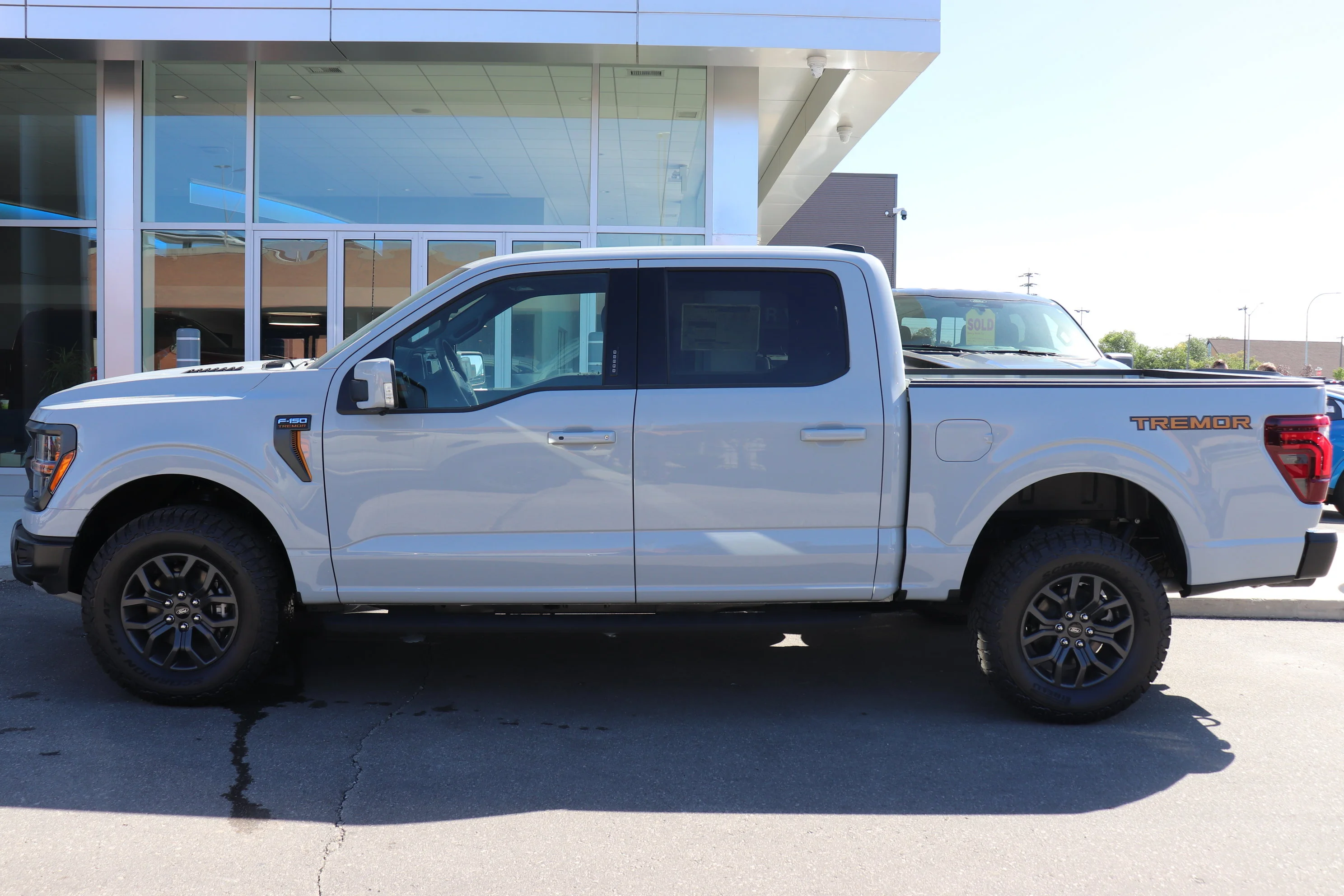 New 2026 AVALANCHE Ford Tremor image 3
