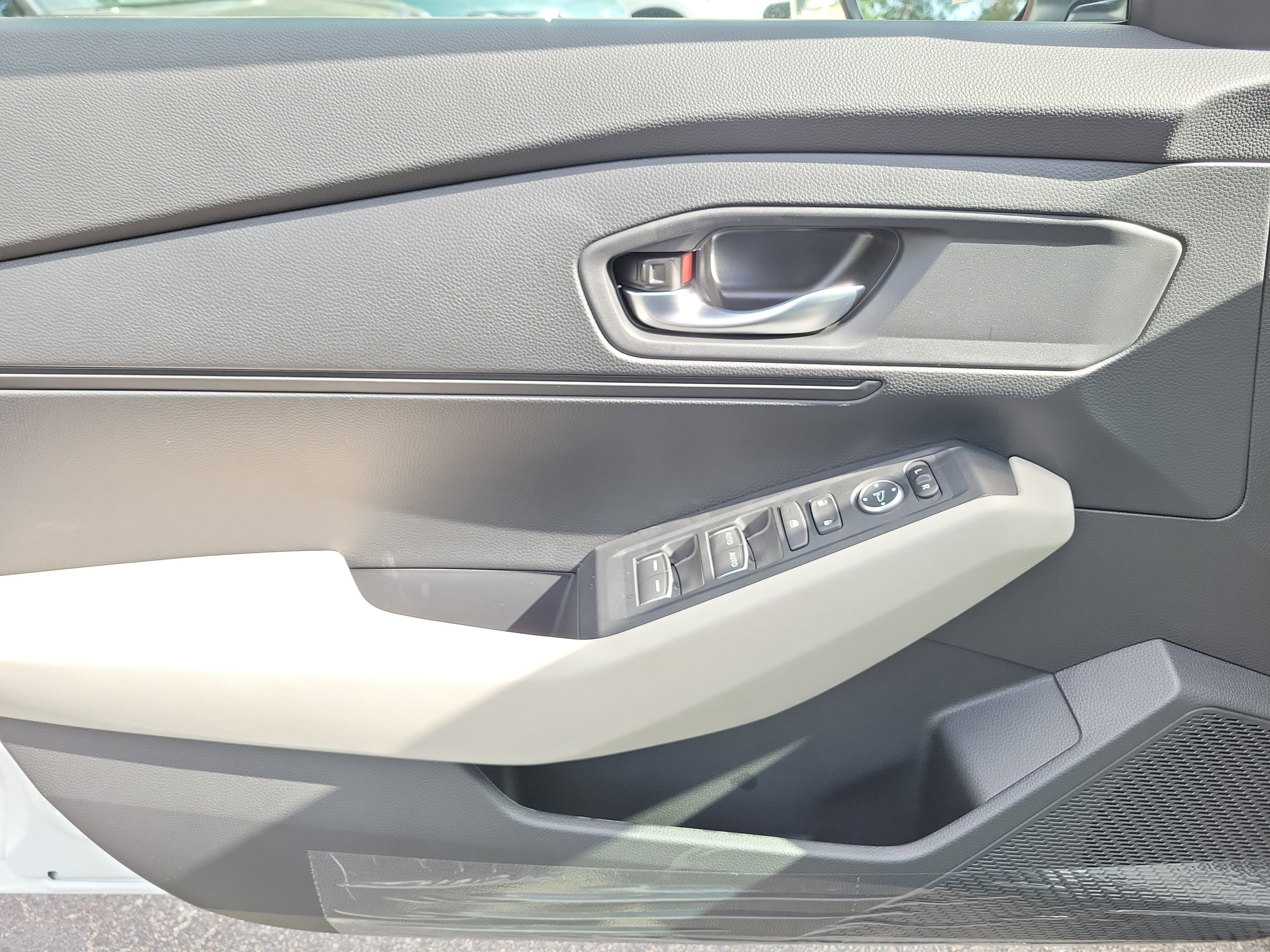 New 2026 Platinum White Pearl Honda LX image 20