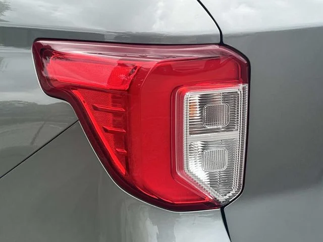 Used 2020 Green Ford Limited image 10