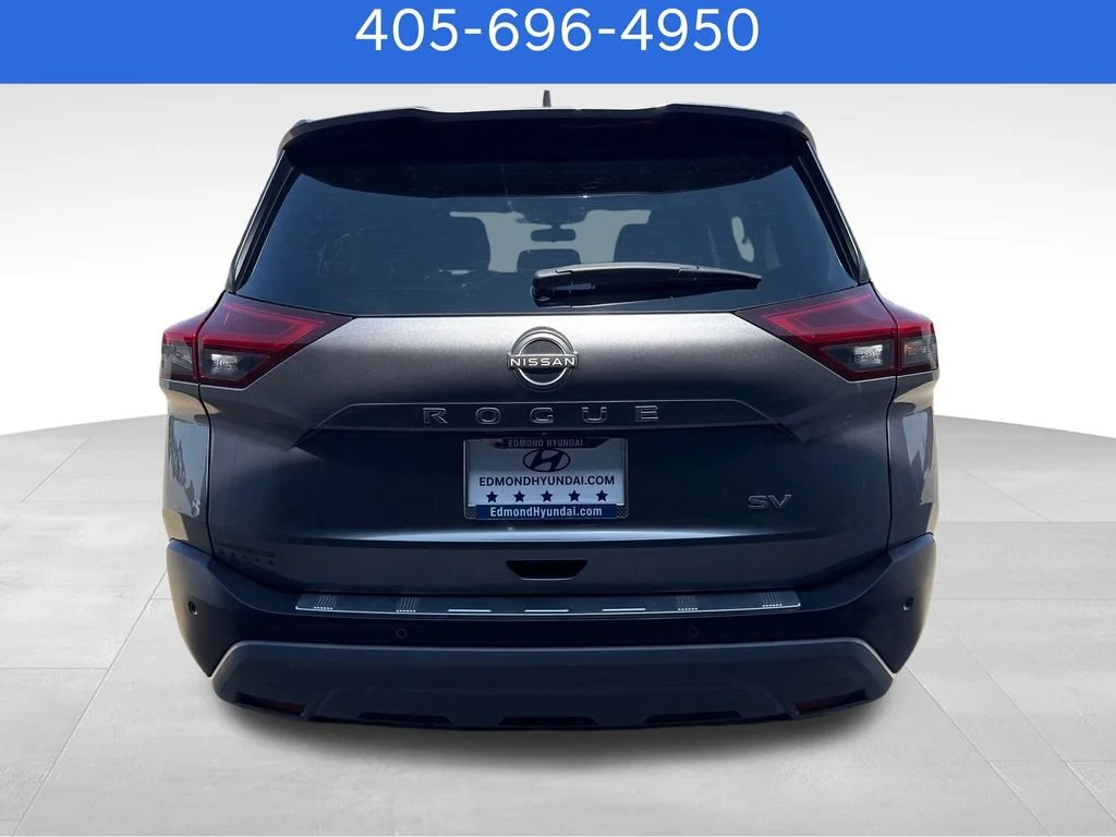 Pre-Owned 2023 Nissan Rogue SV