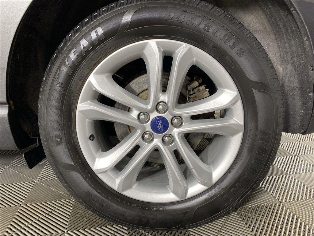 Used 2019 Magnetic Ford SEL image 12