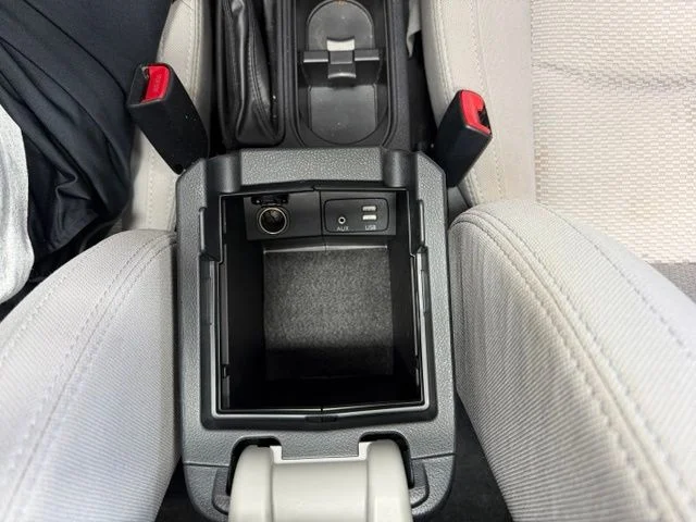 Used 2018 Green Subaru 2.5i Premium image 43