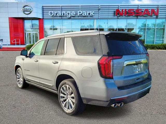 Used 2023 Silver GMC Denali image 3