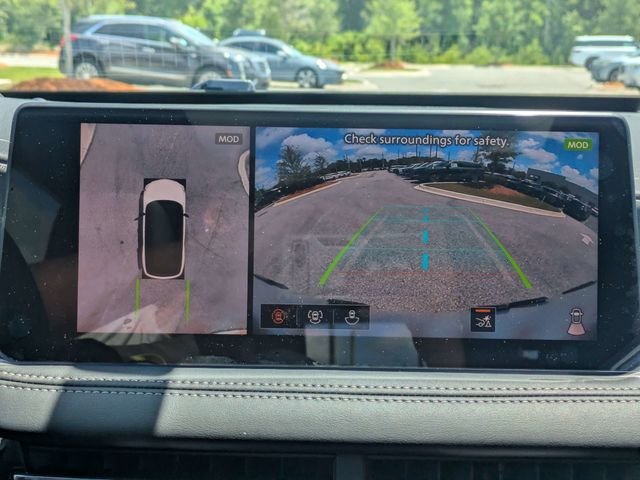 New 2027 2T RAD WHT INFINITI Sport AWD image 23