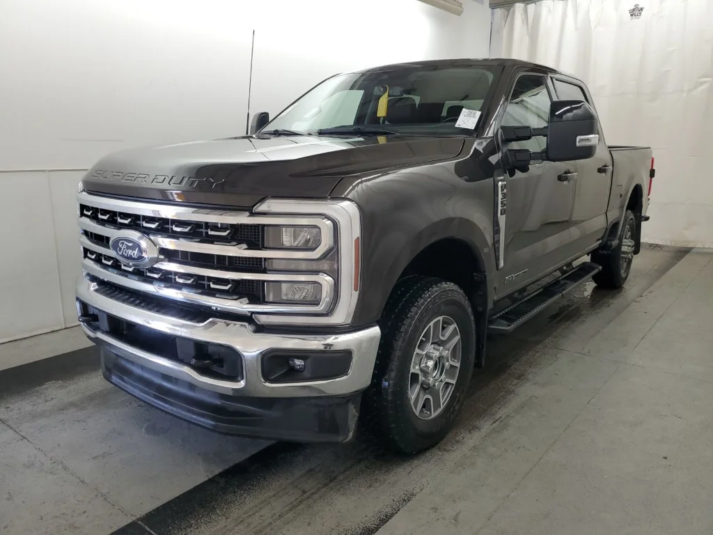 2024 Ford F-350 Lariat 4x4 Crew Cab 160 in SRW's photo