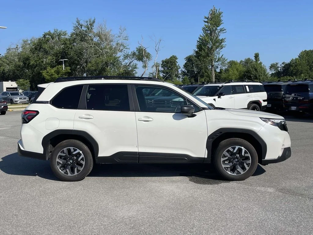 Used 2026 Crystal White Pearl Subaru Premium image 27