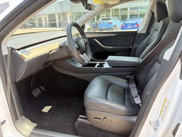 Used 2023 White Tesla Long Range image 17