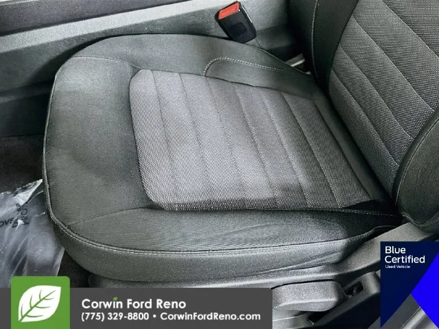 Certified Used 2023 Oxford White Ford SE image 24